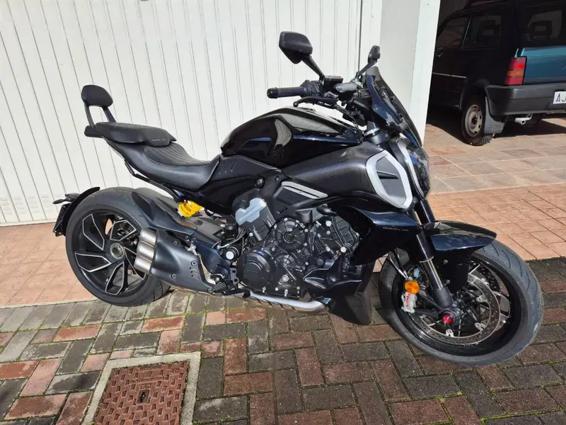 Ducati Diavel V4 (2023 - 26)
