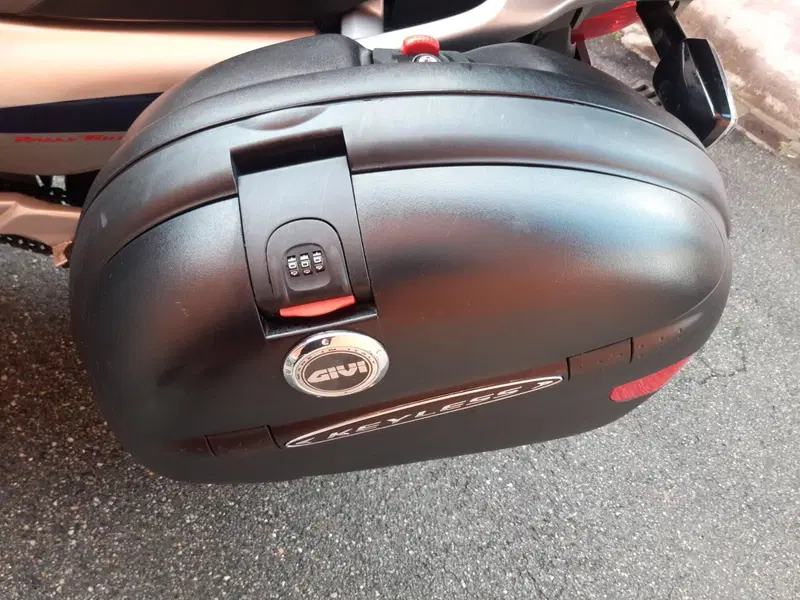 Honda Transalp XL 650V (2005 - 06) (10)