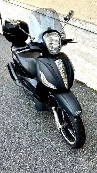 Piaggio Beverly 300 i.e. Police ABS-ASR (2017 - 20) usata