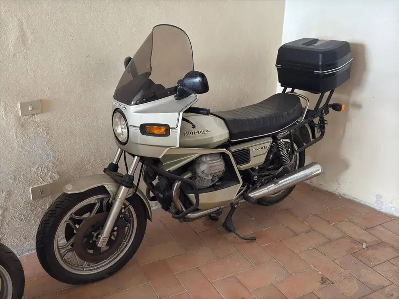 Moto Guzzi 1000 SP