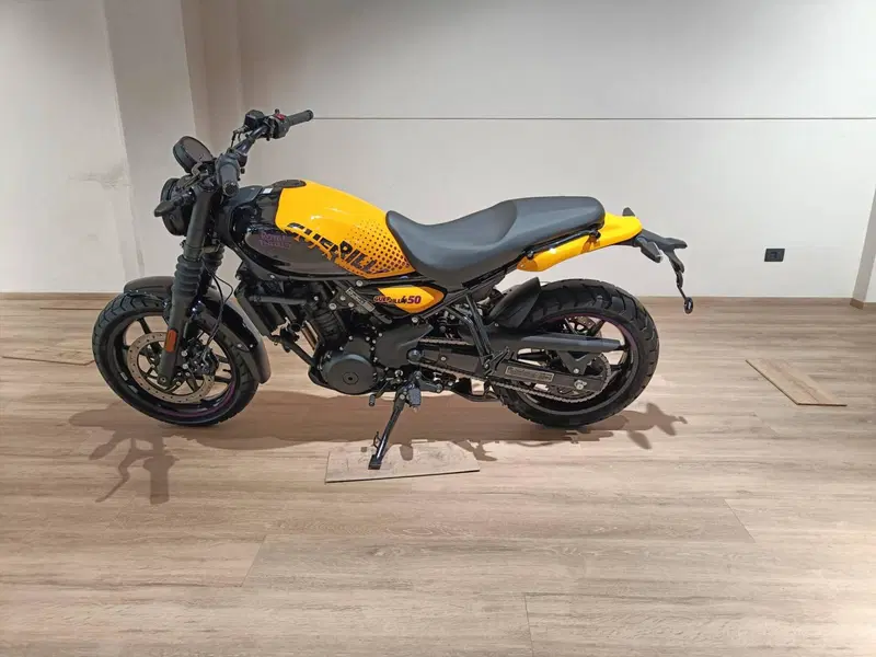 Royal Enfield Guerrilla 450 (2024 - 26)