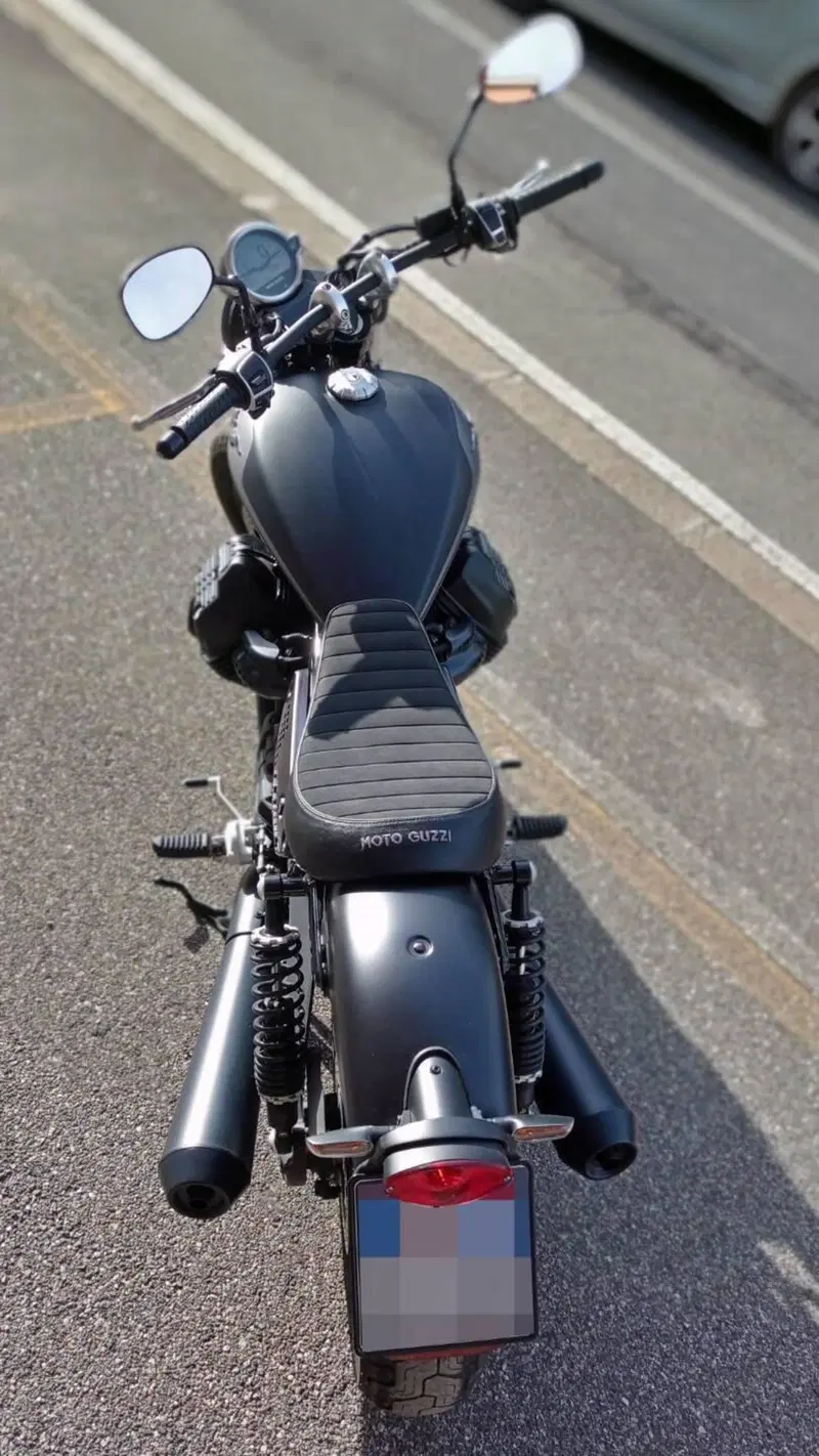 Moto Guzzi V9 Bobber Special Edition (2023 - 25) (11)