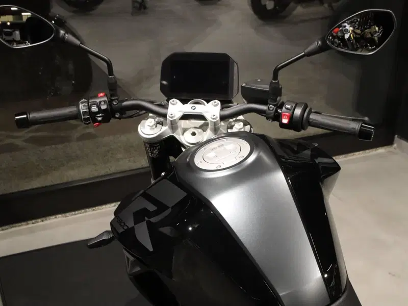Bmw F 900 R (2025 - 26) (7)