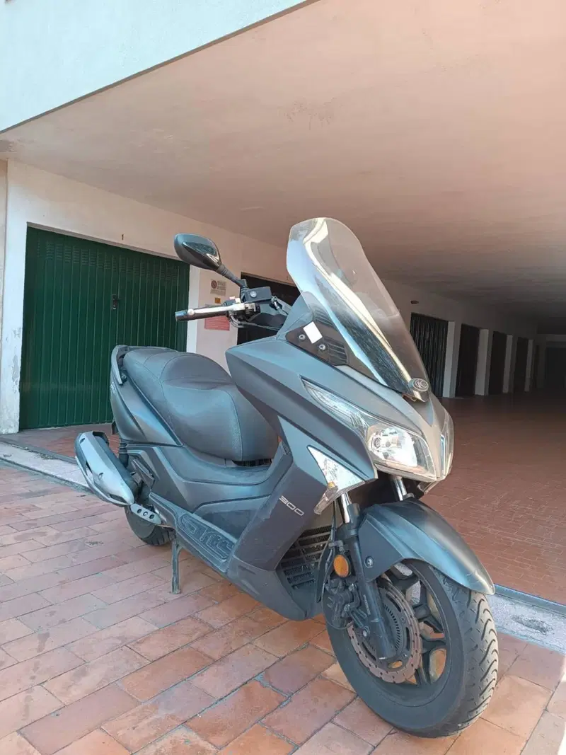 Kymco X-Town 300i ABS (2016 - 20) (2)