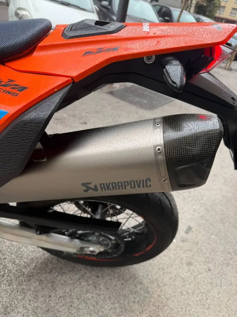 KTM 690 SMC R (2023 - 25) (6)
