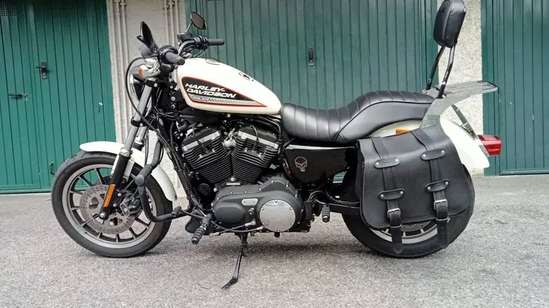 Harley-Davidson 883 R (2008 - 16) - XL 883R (4)
