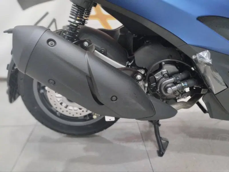 Piaggio Beverly 310 S (2025 - 26) (9)