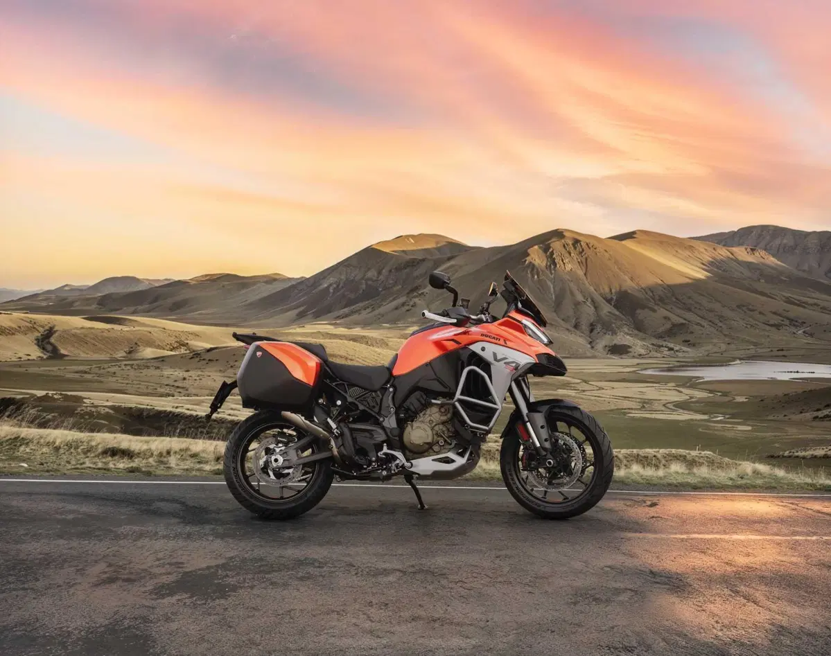 Ducati Factory Made (2)