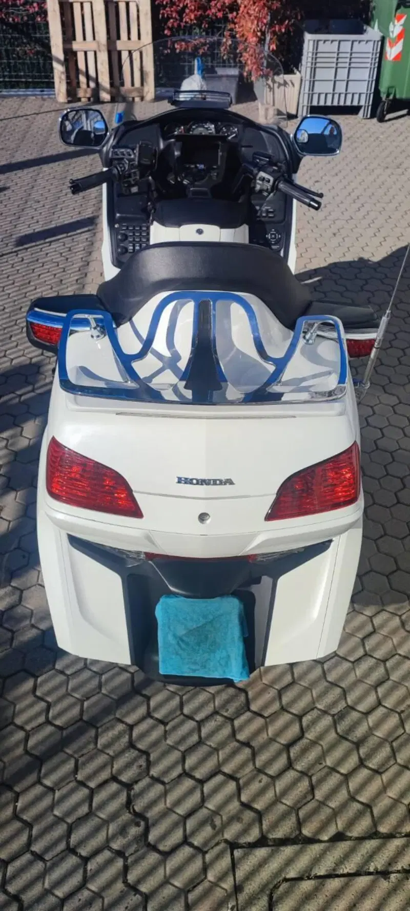 Honda GL 1800 Gold Wing (2012 - 17) (2)
