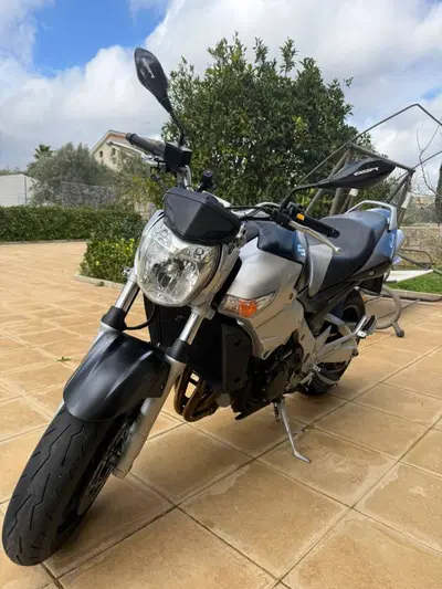 Suzuki GSR 600 (2006 - 11) usata