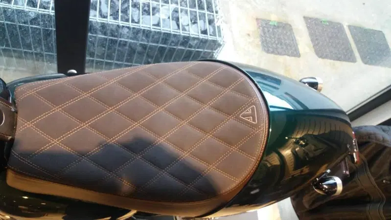 Triumph Thruxton 1200 R (2017 - 20) (4)