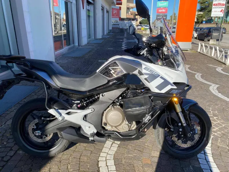 CFMOTO 650MT (2021 - 24)