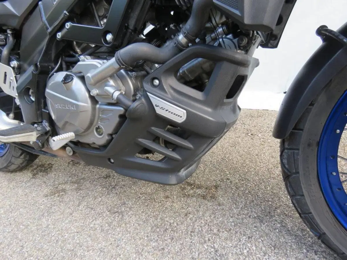 Suzuki V-Strom 650XT (2021 - 25) (17)