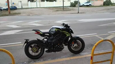 MV Agusta Dragster 800 RR (2021 - 23) usata