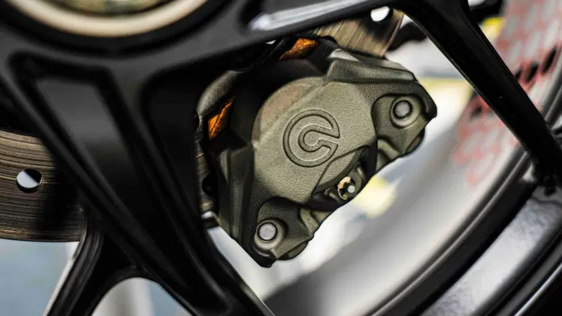Ducati Streetfighter V2 (2022 - 24) (17)
