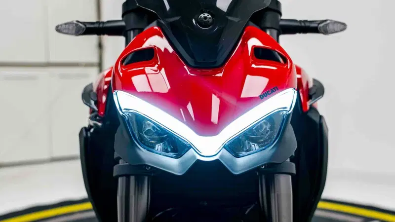 Ducati Streetfighter V2 (2022 - 24) (18)