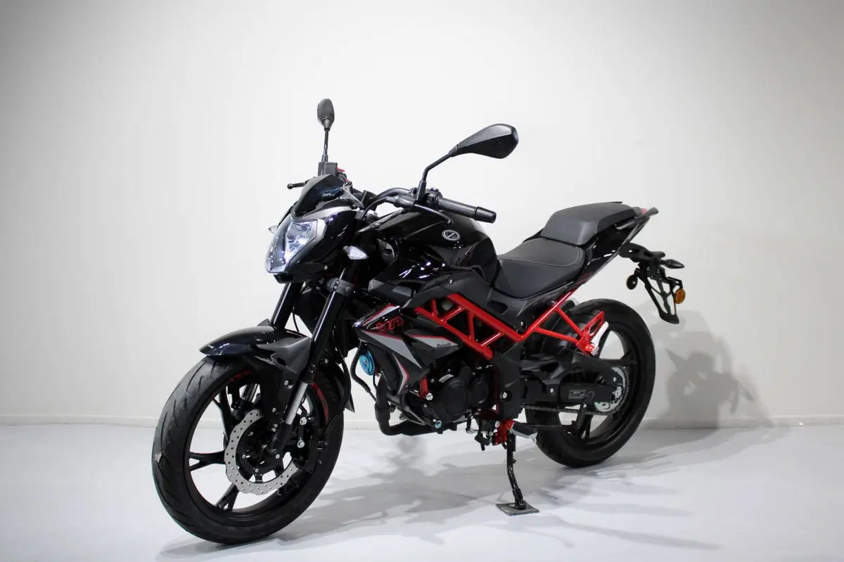 Benelli BN 125 (2026) (3)