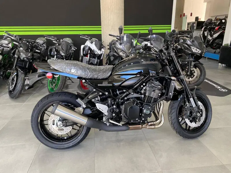 Kawasaki Z 900 RS Black Ball Edition (2026)