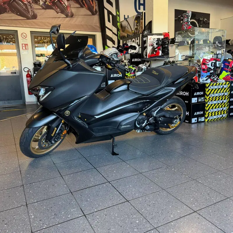 Yamaha T-Max 560 (2020 - 21) (3)