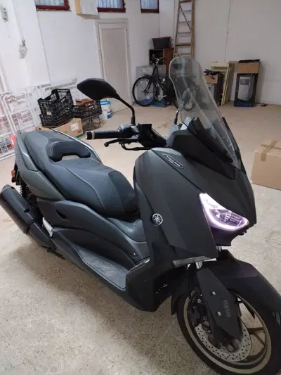 Yamaha X-Max 300 Tech Max (2021 - 24) usata