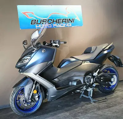 Yamaha T-Max 560 (2022 - 24) usata