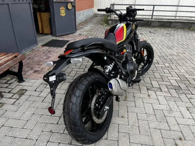 Royal Enfield Guerrilla 450 (2024 - 26) (3)