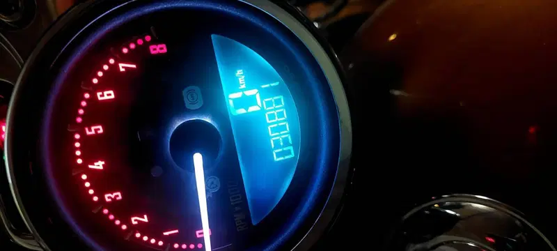 Harley-Davidson 1200 Custom CA (2013 - 17) - XL 1200CA (2)