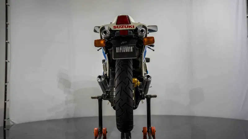 Suzuki RG 500 R (1985 - 88) (7)