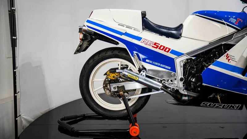 Suzuki RG 500 R (1985 - 88) (10)