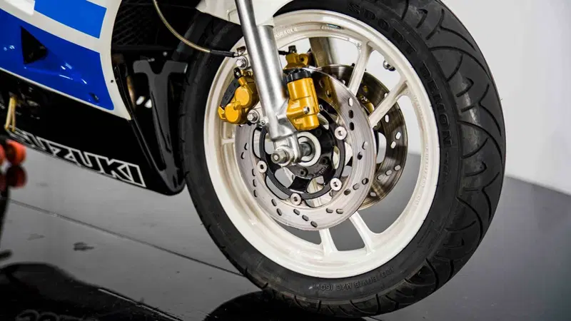 Suzuki RG 500 R (1985 - 88) (17)