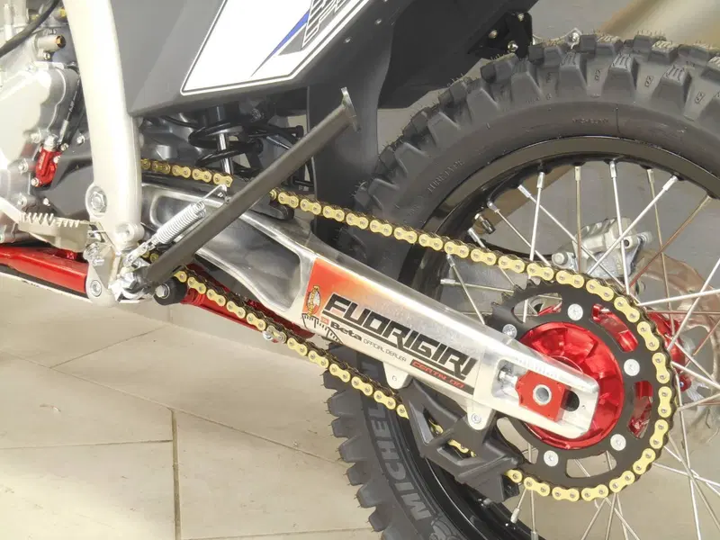 AJP PR7 650 Adventure (2021 - 24) (5)