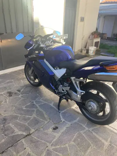 Honda VFR 800 (2002 - 05) usata