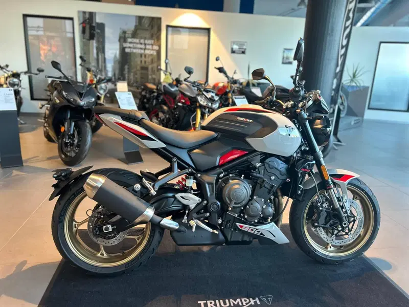 Triumph Trident 800 (2026)