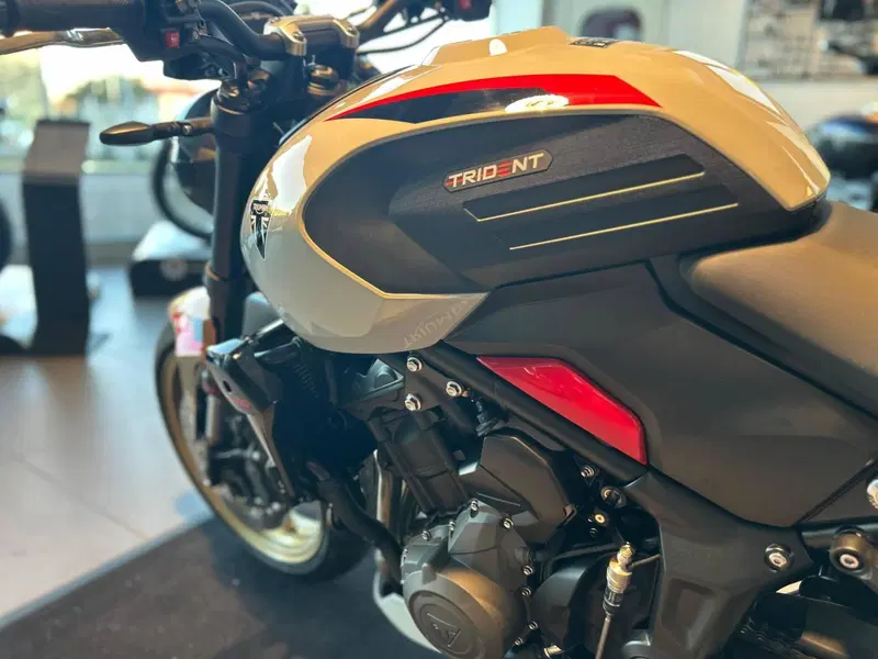 Triumph Trident 800 (2026) (6)