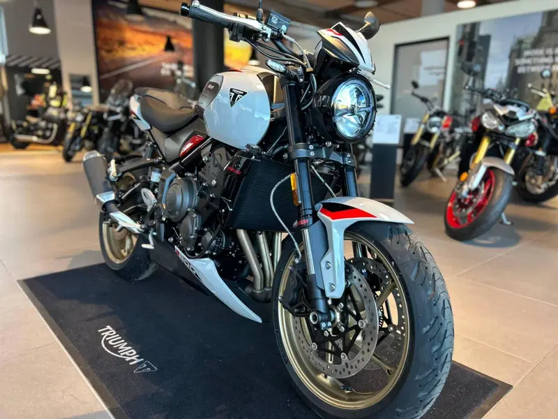 Triumph Trident 800 (2026) (8)