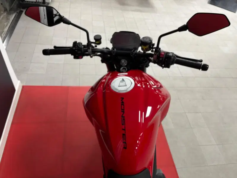 Ducati Monster 890 + (2026) (8)