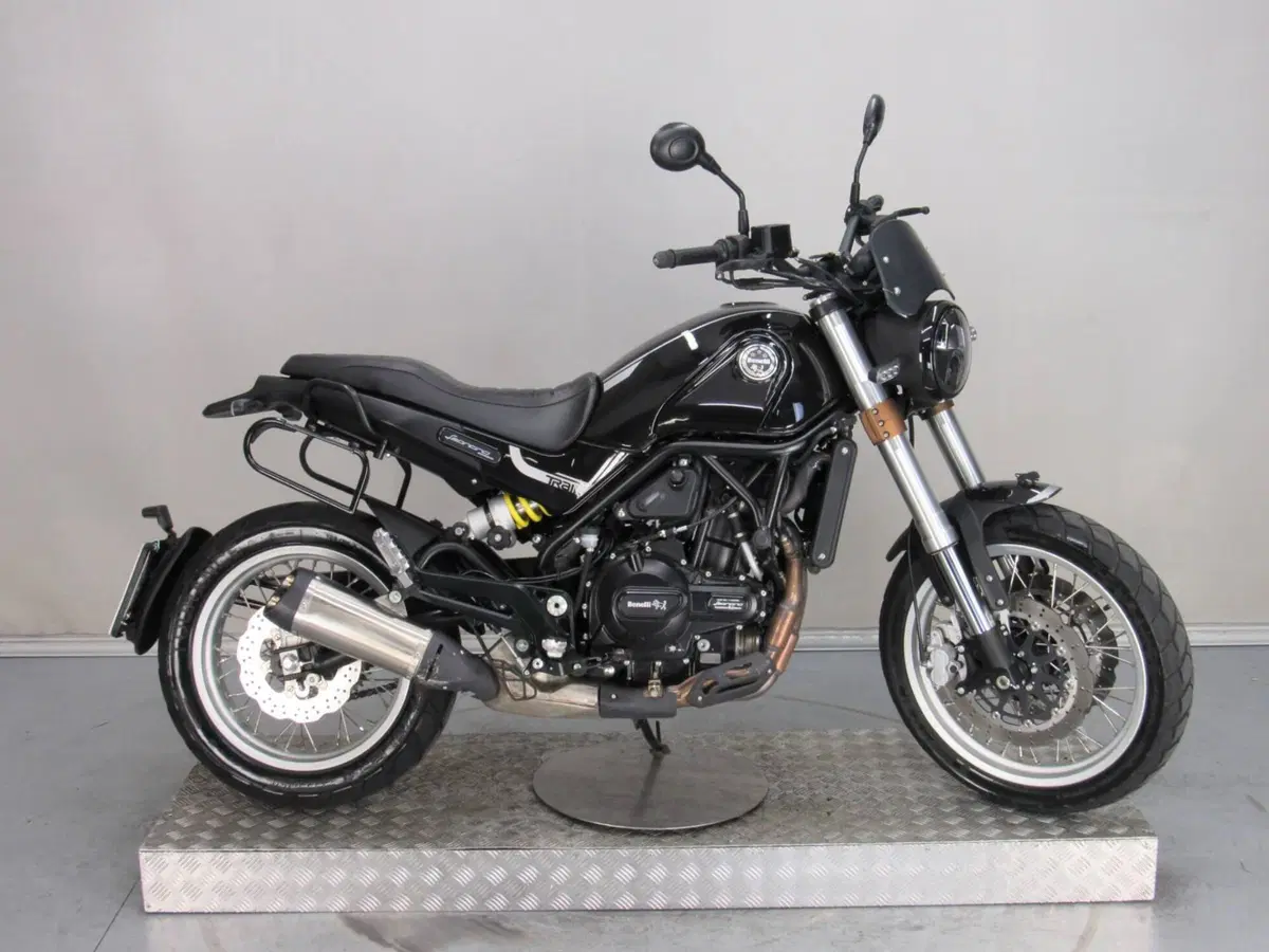 Benelli Leoncino 500 Trail (2021 - 26) (2)