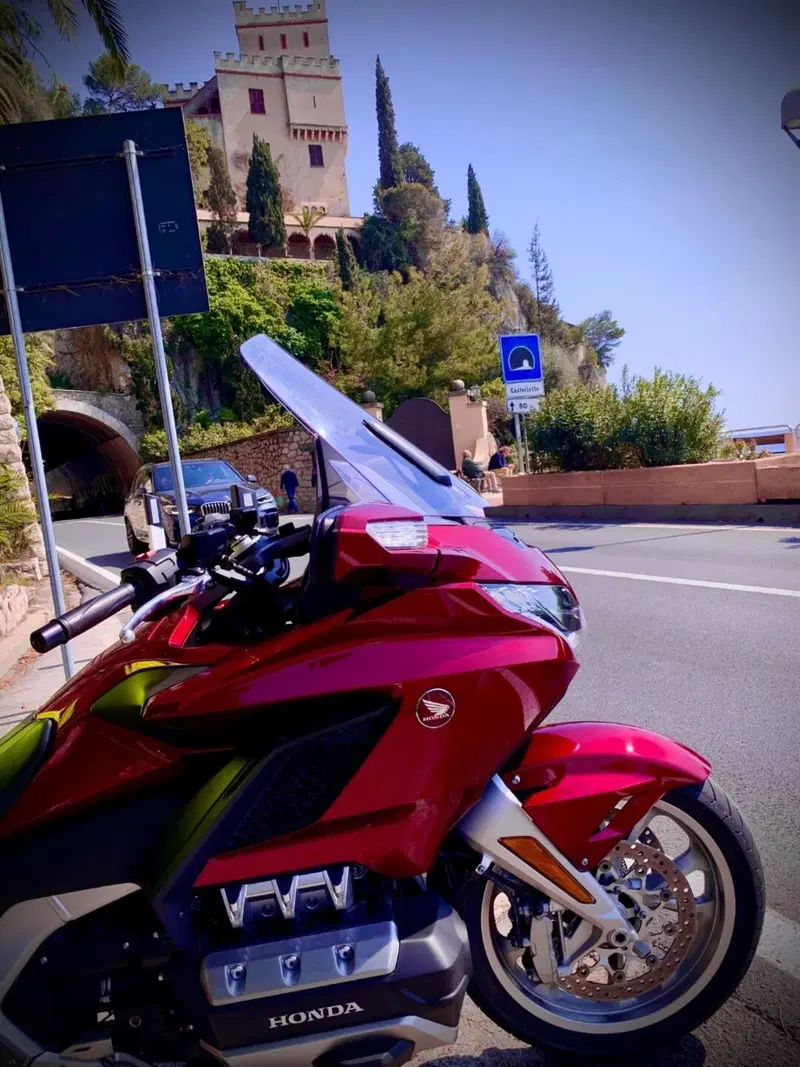 Honda GL 1800 Gold Wing Tour (2018 - 20) (2)