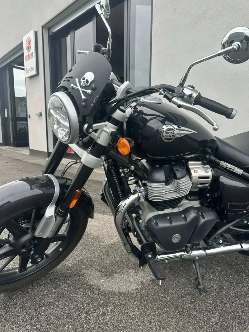 Royal Enfield Super Meteor 650 (2023 - 26) (3)