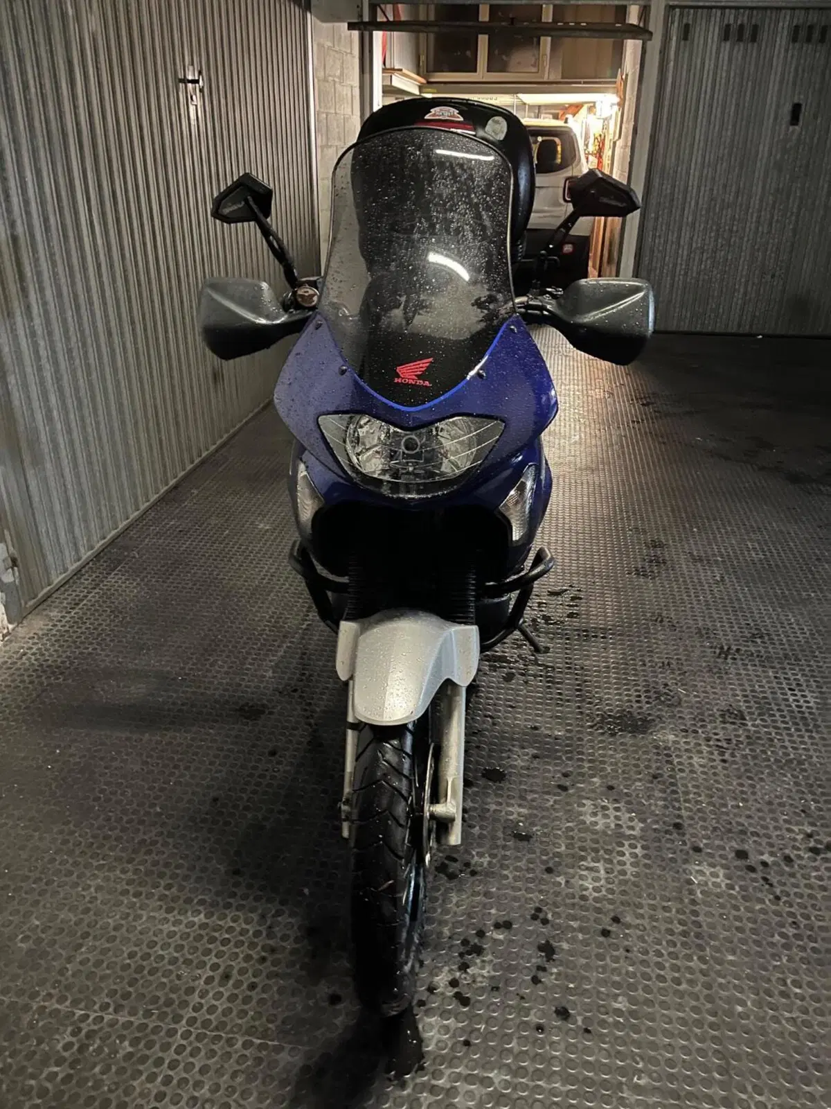 Honda Transalp XL 650V (2005 - 06) (2)