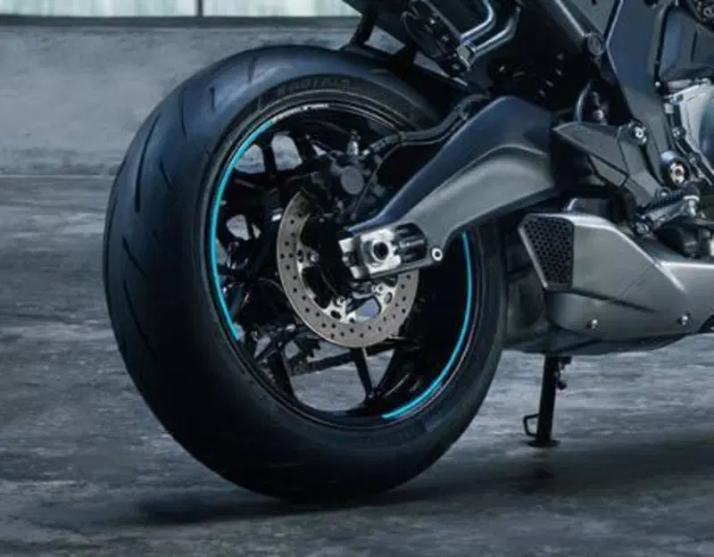 CFMOTO 675NK (2025 - 26) (4)