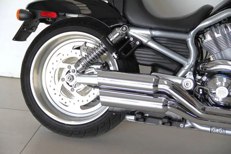Harley-Davidson 1250 V-Rod (2008 - 12) - VRSCAW (3)