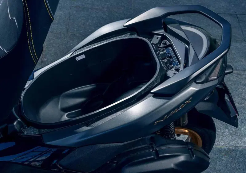 Yamaha N-Max 155 N-Max 155 (2026) (13)