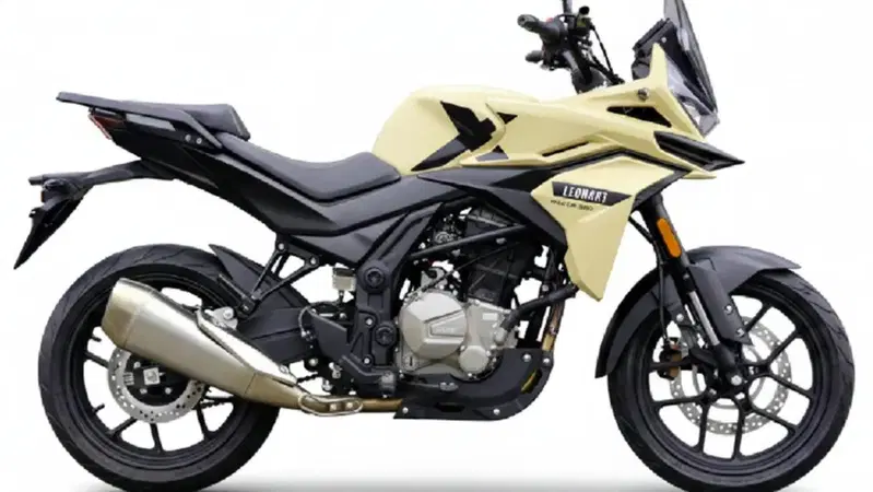 Leonart Racer 300: di racing ha solo il nome