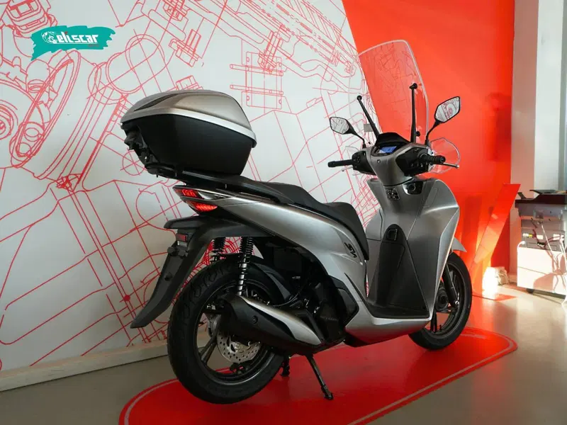 Honda SH 125 (2026) (4)