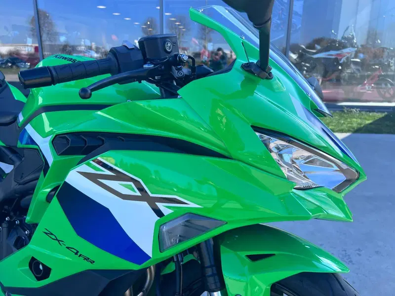Kawasaki Ninja ZX-4RR (2024 - 26) (4)