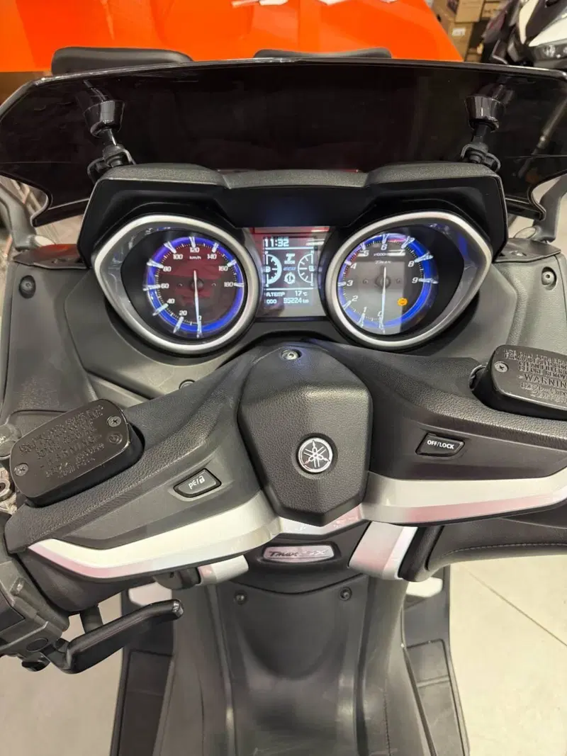 Yamaha T-Max 530 SX (2017 - 19) (14)