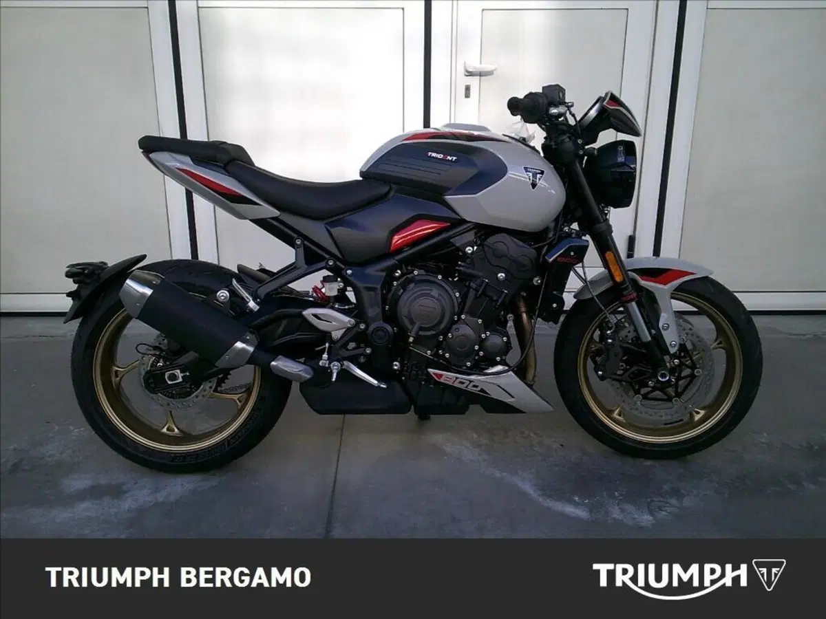 Triumph Trident 800 (2026)