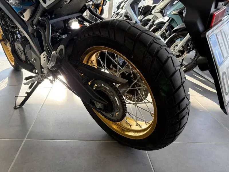 Yamaha XSR 125 Legacy (2022 - 24) (12)