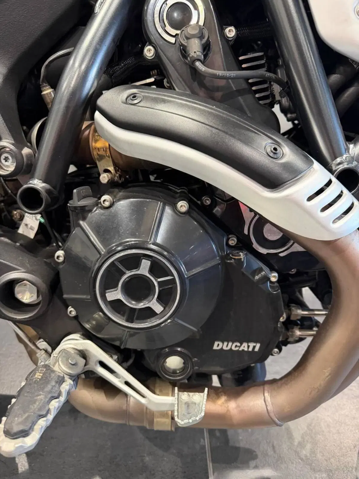 Ducati Scrambler 1100 Dark Pro (2020 - 24) (9)